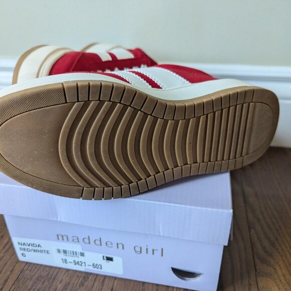 Madden girl Navida Red/White (Size 6, but fit 6.5) - Picture 7 of 12